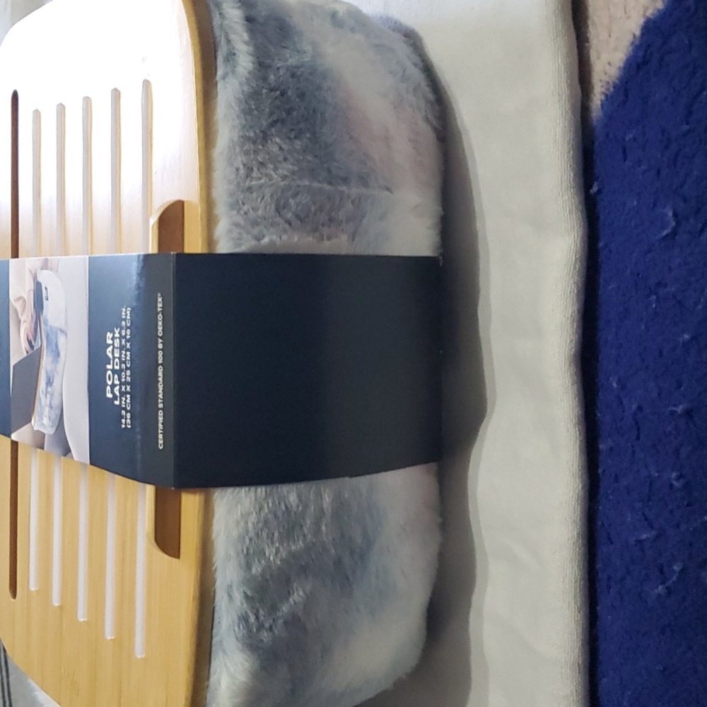 Ugg polar lap desk